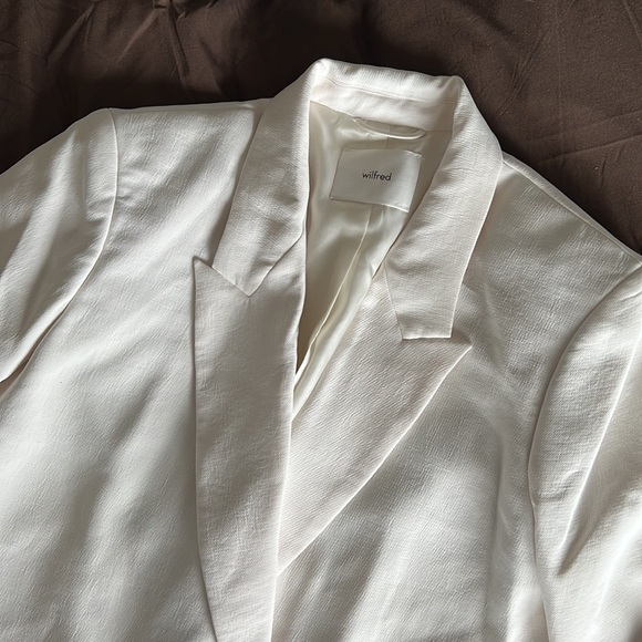 Aritzia Wilfred white blazer - never worn - Picture 4 of 5